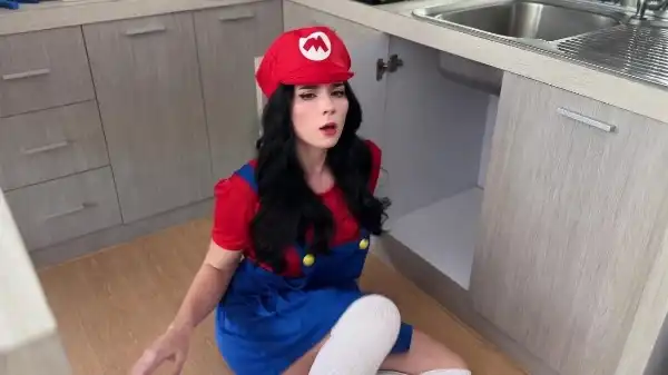 性感马里奥骑着大假阳具 Sweetie Fox