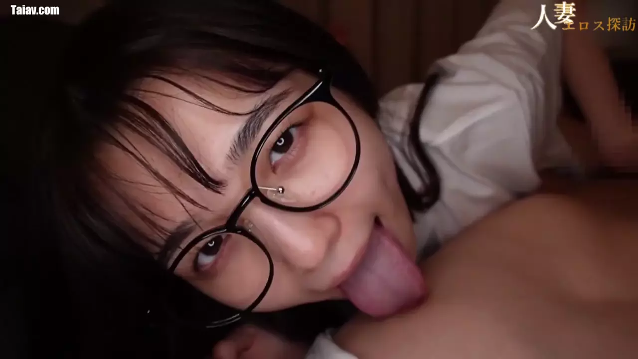 FC2PPV 4679048 娃娃脸可爱人妻NTR 技术这么好想不到是业余的
