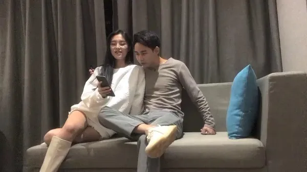 【文轩探花】双飞超模 淫荡姐妹花，激情双飞场，貌美人浪，淫荡指数爆棚。