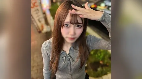 FC2PPV 4701049 被当成自慰杯一样的美女 不停喊着啊啊要来了 把浓稠精液灌满她的小穴