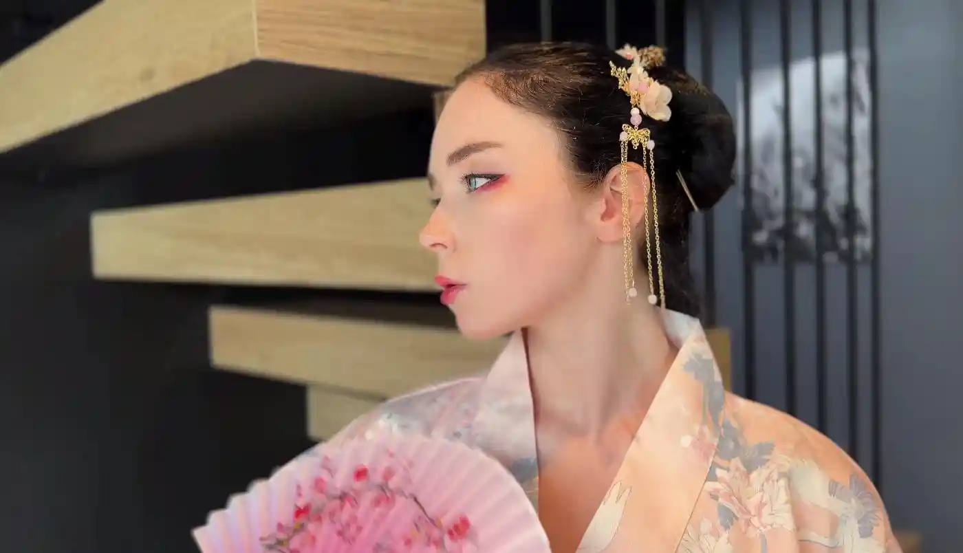 穿着和服和男友各种姿势做爱 身材真是没话说 - Sweetie Fox