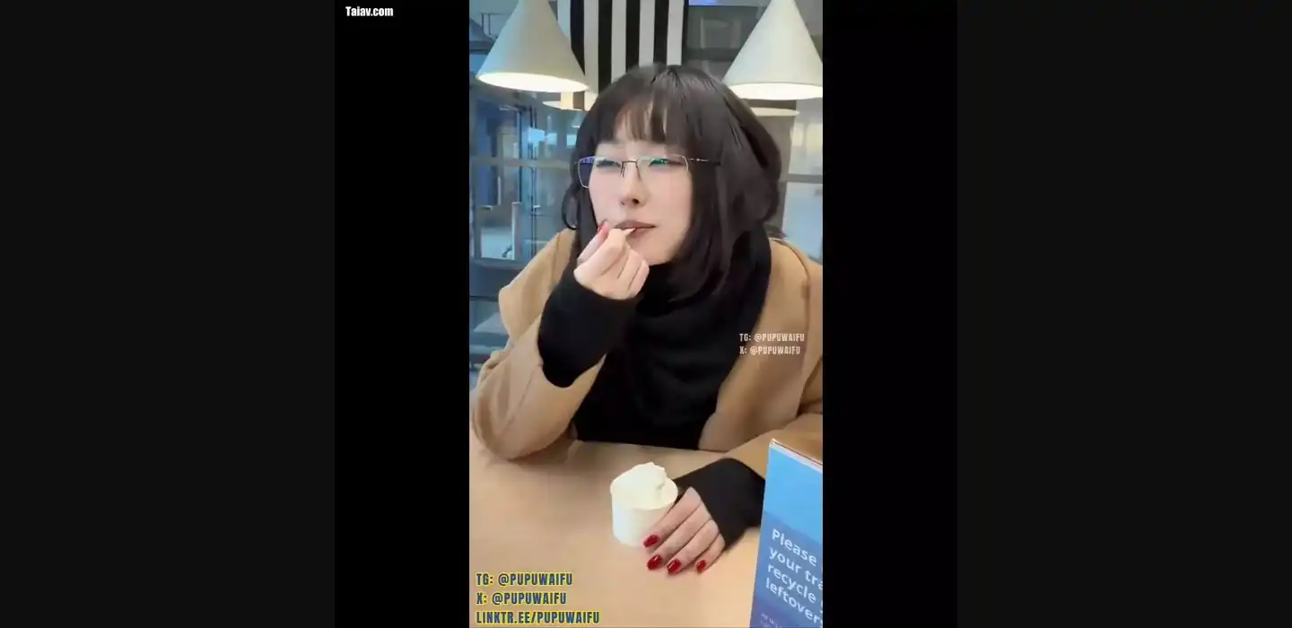 宜家真空露出 调戏路人 - 噗噗