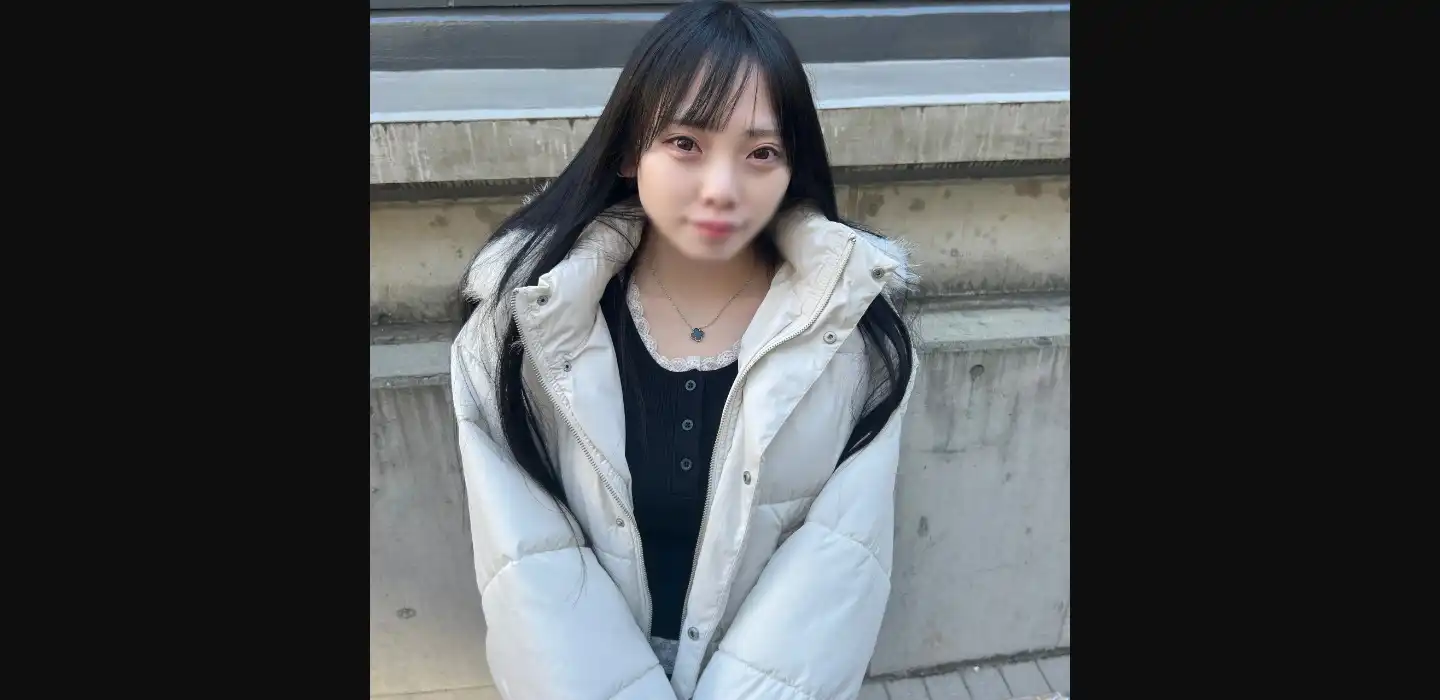 FC2PPV 4811114 再见青梅竹马的时候她已经变成一个H杯美女 一同享受中出性爱乐趣